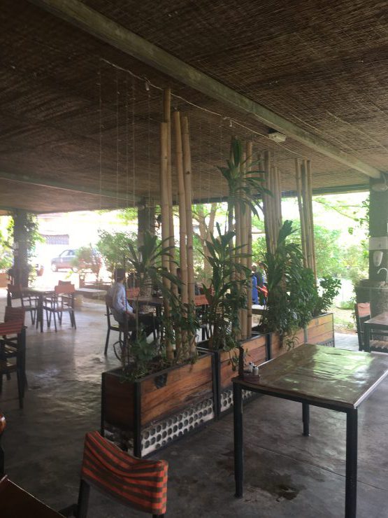 Woodern restaurant 内観3