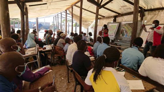 034_防災教育（EPCマクルンゴ）_児童と街区の住民への防災教育